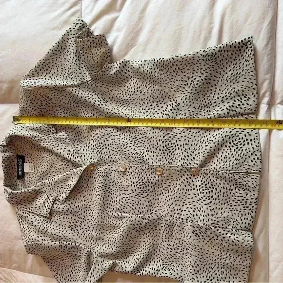 90s Vtg Briggs Patterned Button Blouse - Size 10P - Picture 9 of 10